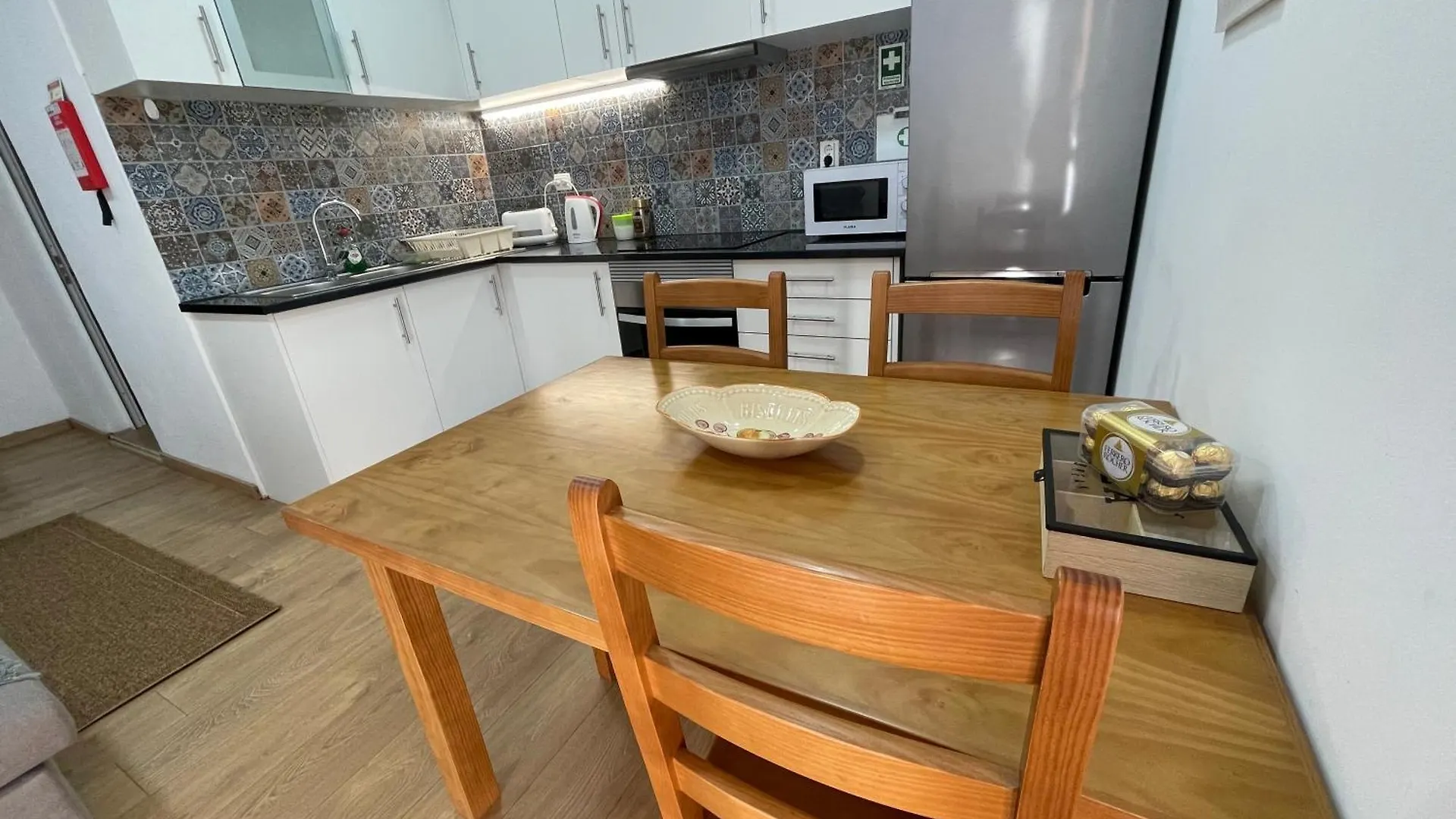 Infinite Balcony Apartment Arco da Calheta