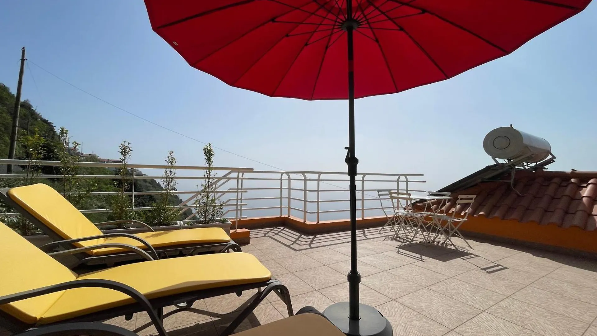 Infinite Balcony Apartment Arco da Calheta